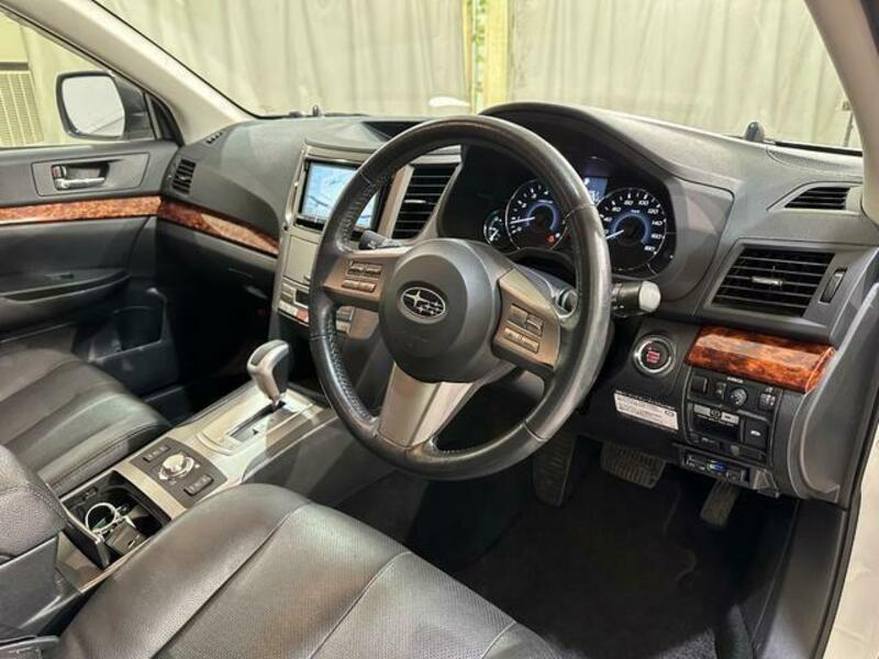 LEGACY OUTBACK