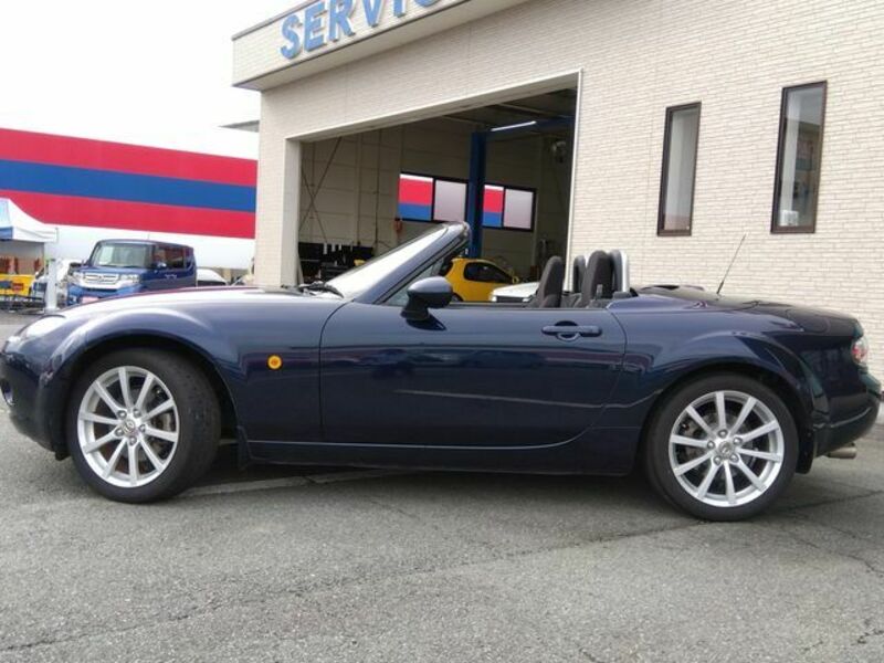 ROADSTER