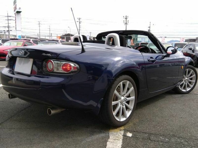 ROADSTER