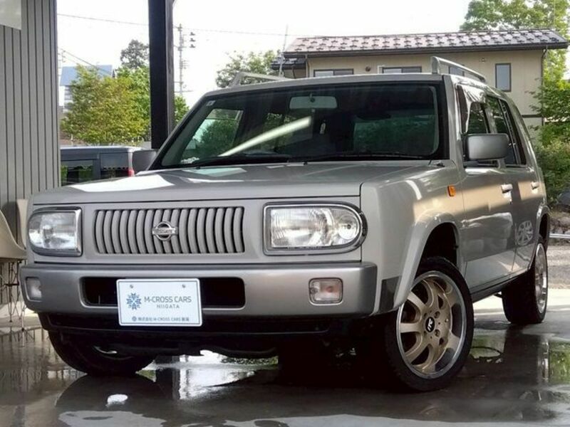 NISSAN RASHEEN