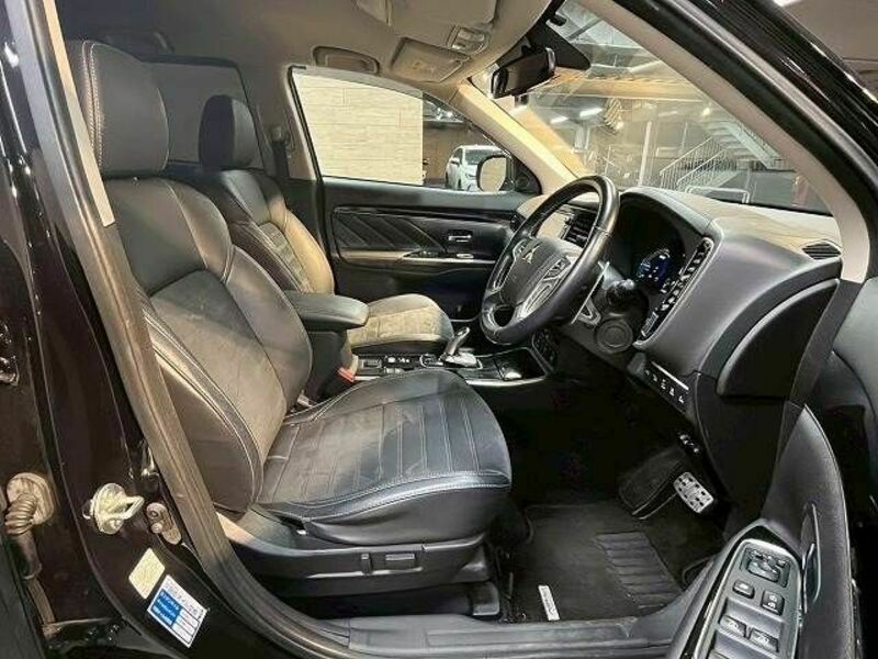 OUTLANDER PHEV
