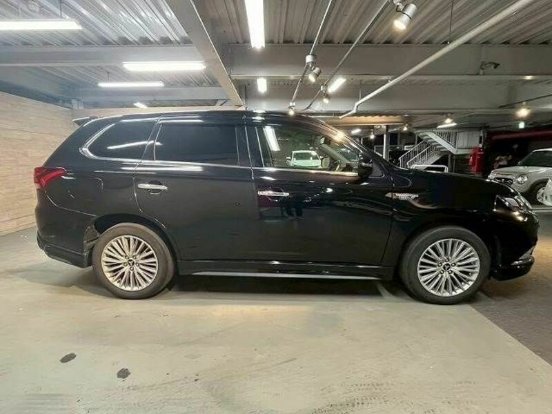 OUTLANDER PHEV