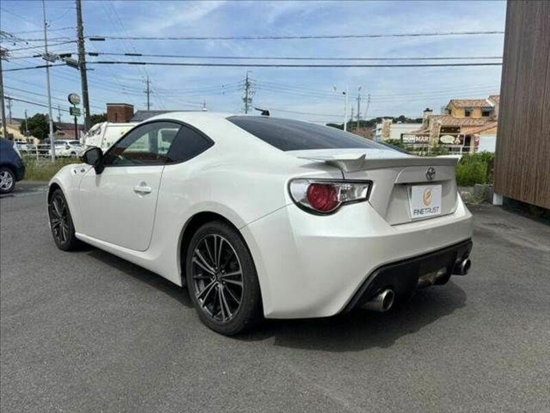86