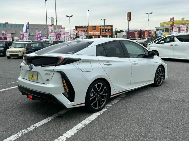 PRIUS PHV
