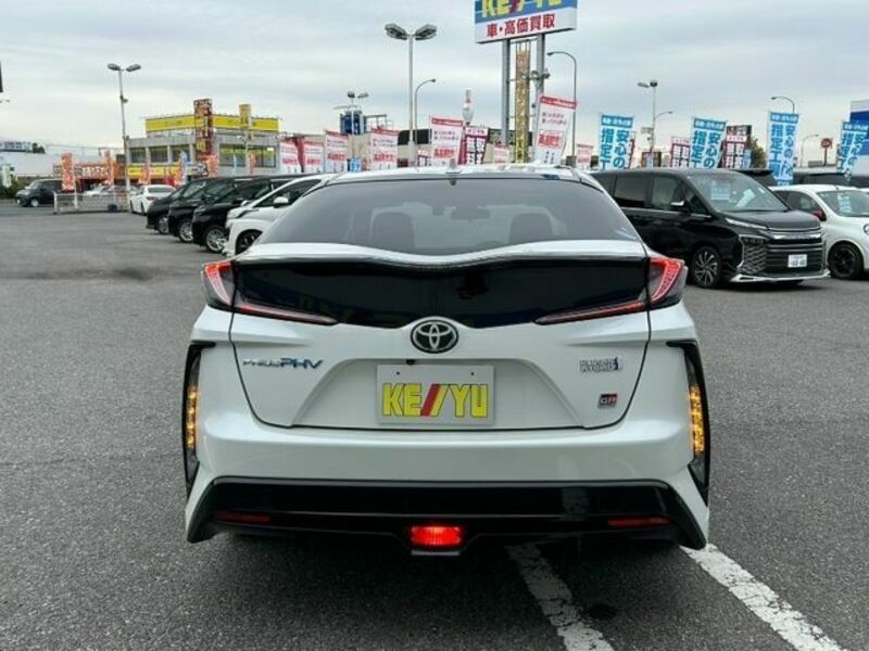 PRIUS PHV