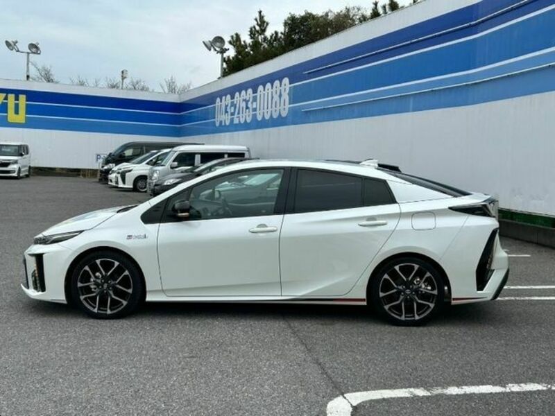 PRIUS PHV