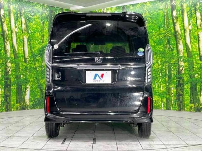 N BOX CUSTOM
