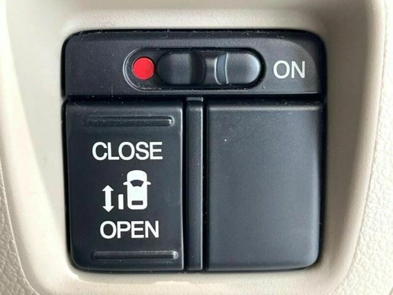 N BOX