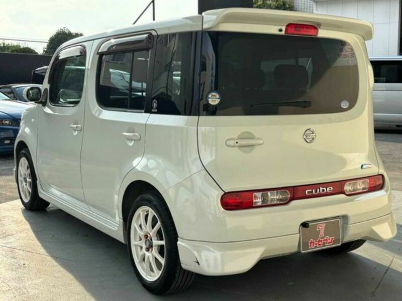CUBE