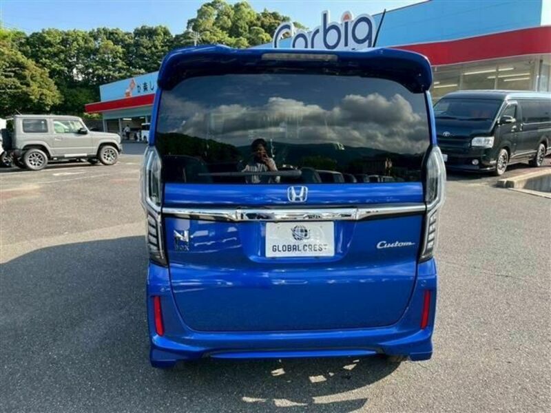N BOX CUSTOM