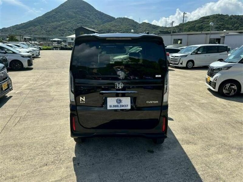 N BOX CUSTOM