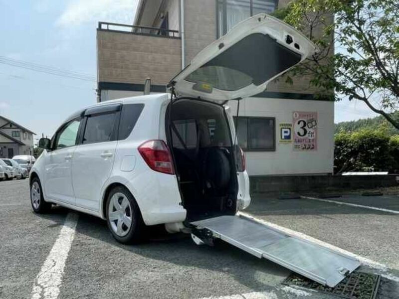 TOYOTA RACTIS