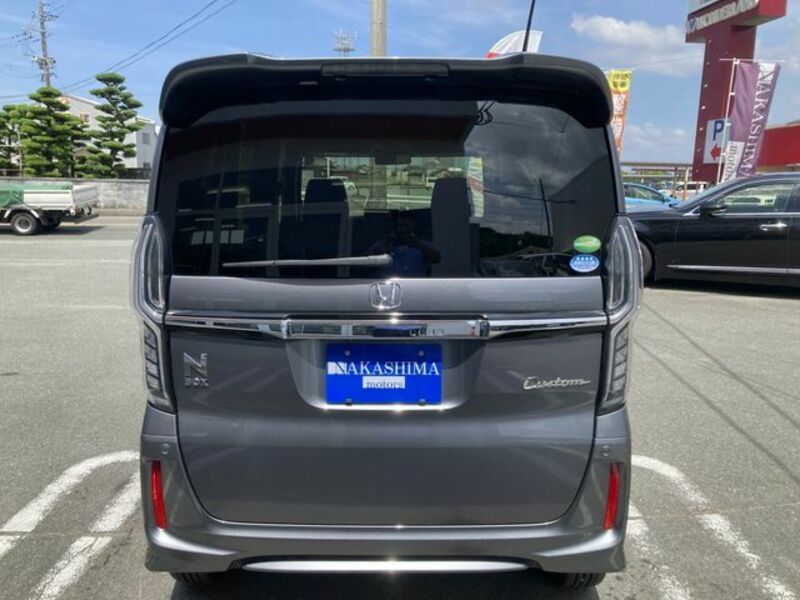 N BOX CUSTOM
