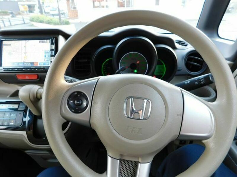 N BOX