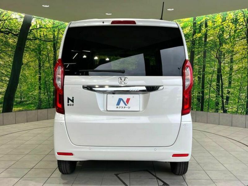 N BOX
