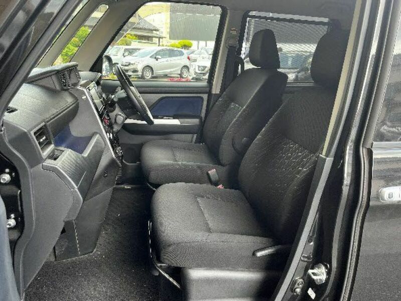 ROOMY
