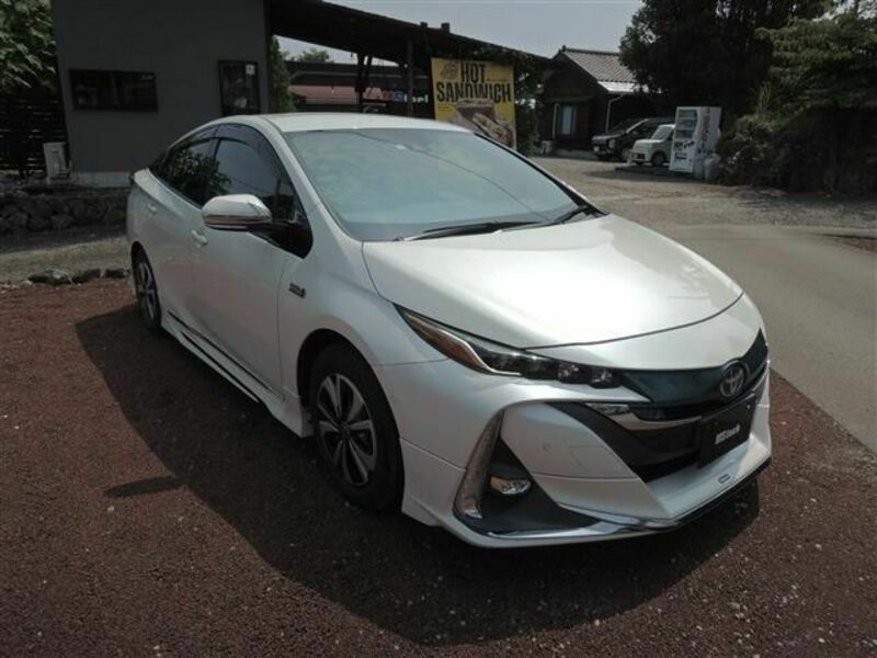 PRIUS PHV