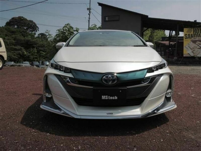 PRIUS PHV