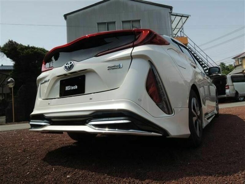PRIUS PHV