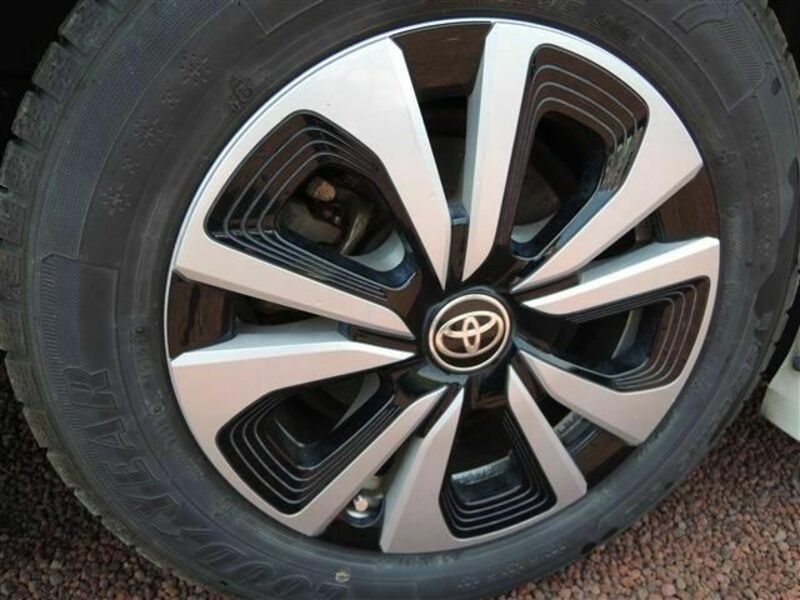 PRIUS PHV