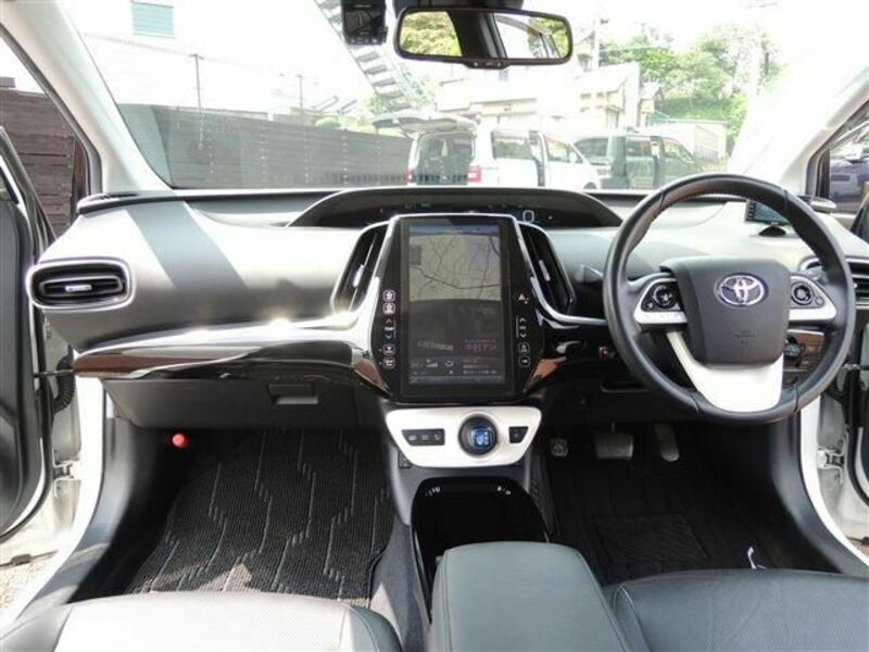 PRIUS PHV