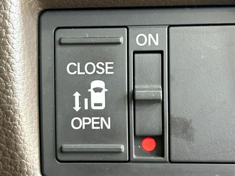 N BOX