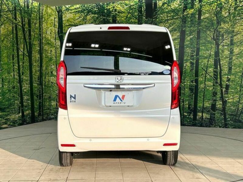 N BOX