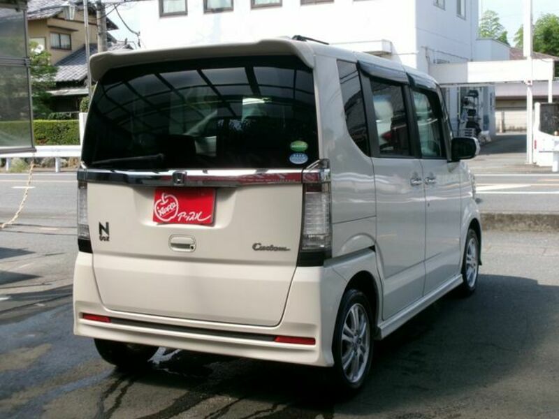 N BOX CUSTOM