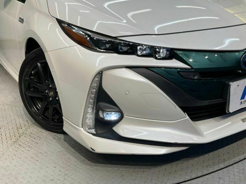 PRIUS PHV