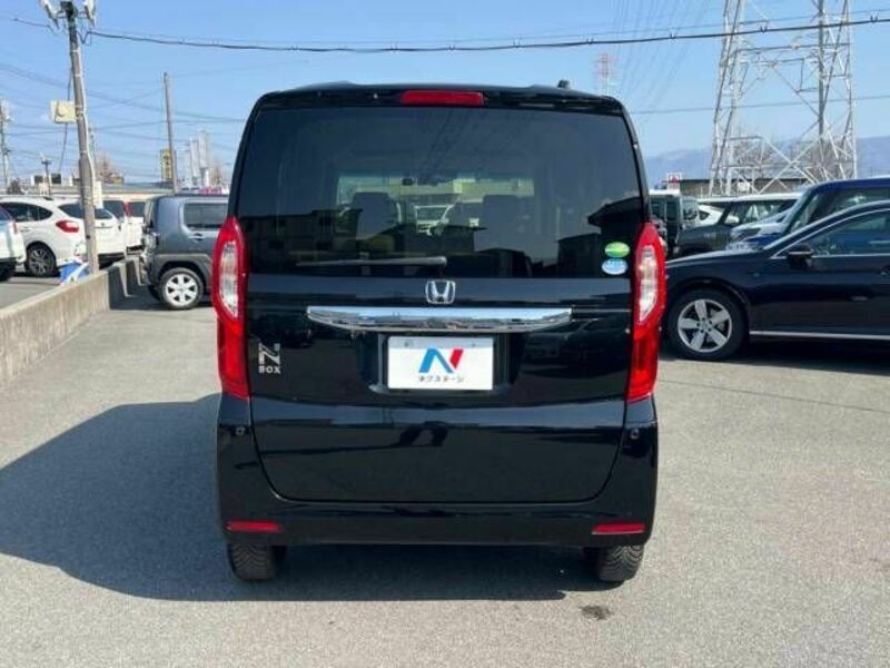N BOX