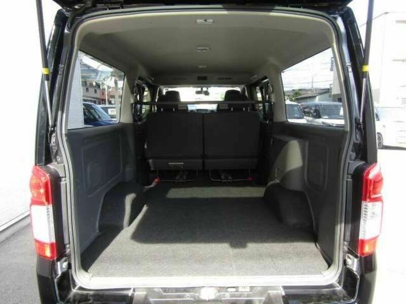 NV350 CARAVAN