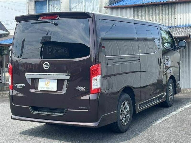 NV350 CARAVAN