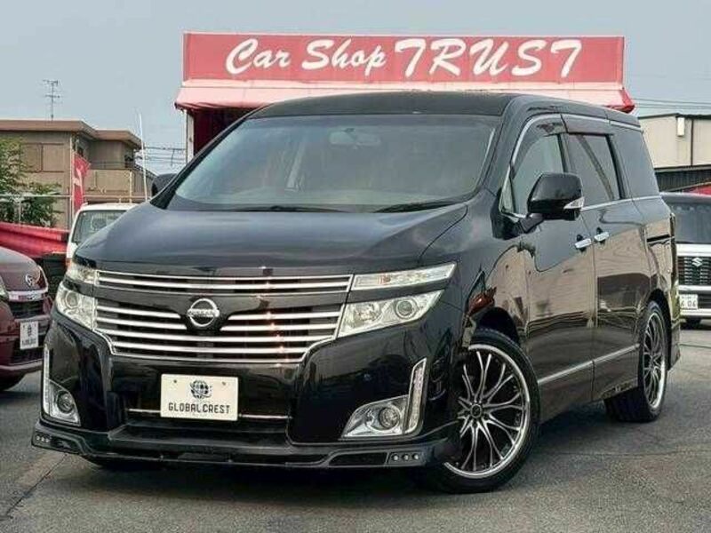 NISSAN ELGRAND