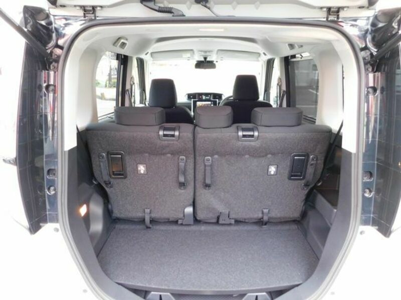 ROOMY