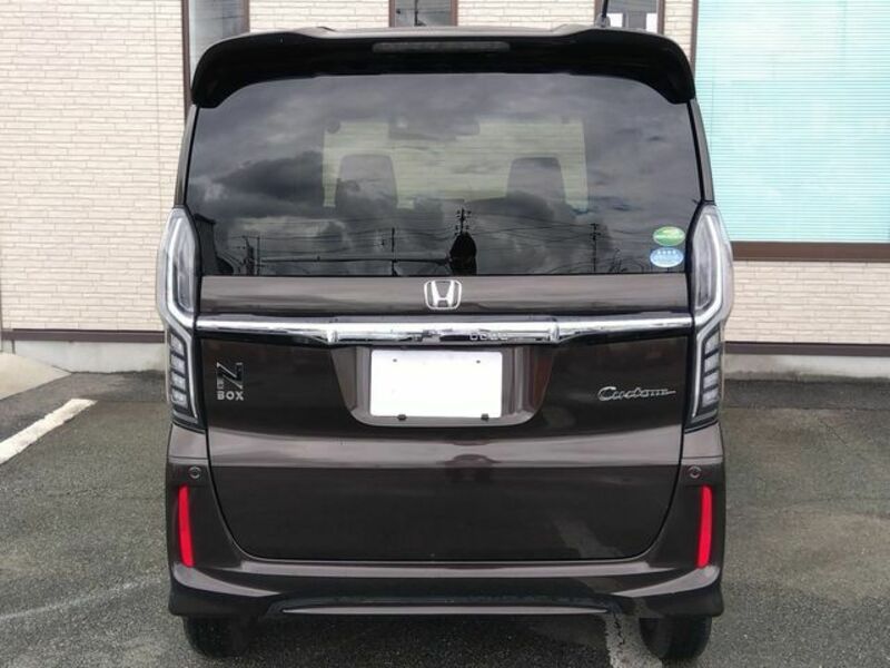 N BOX CUSTOM