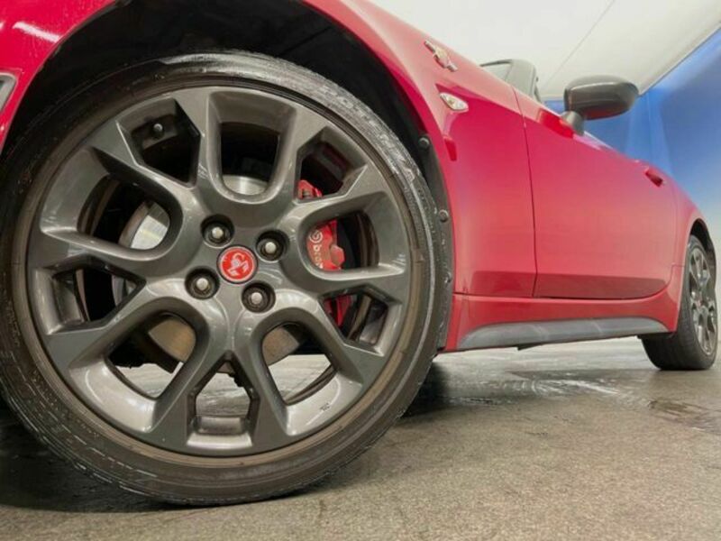 ABARTH 124 SPIDER