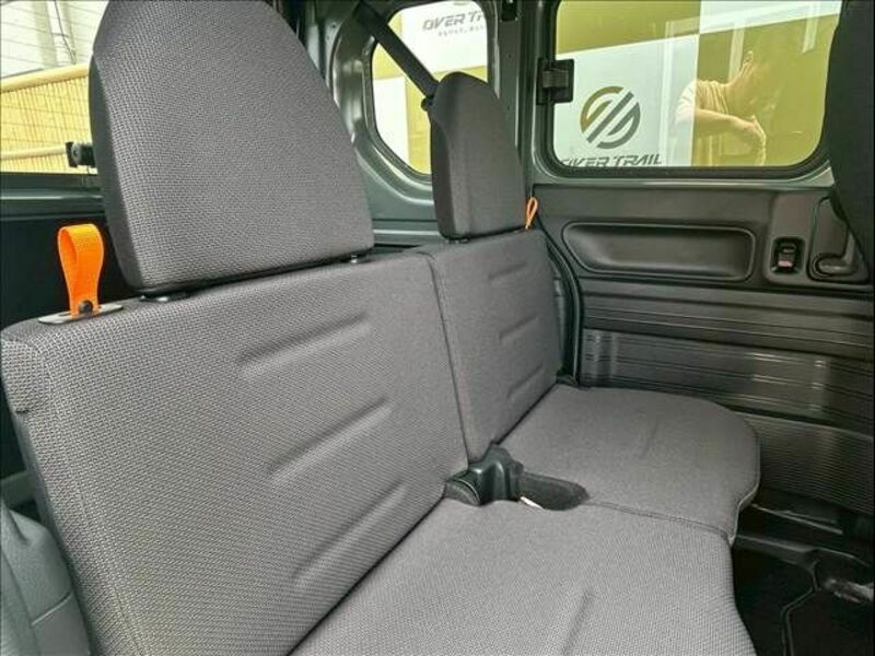 N-VAN