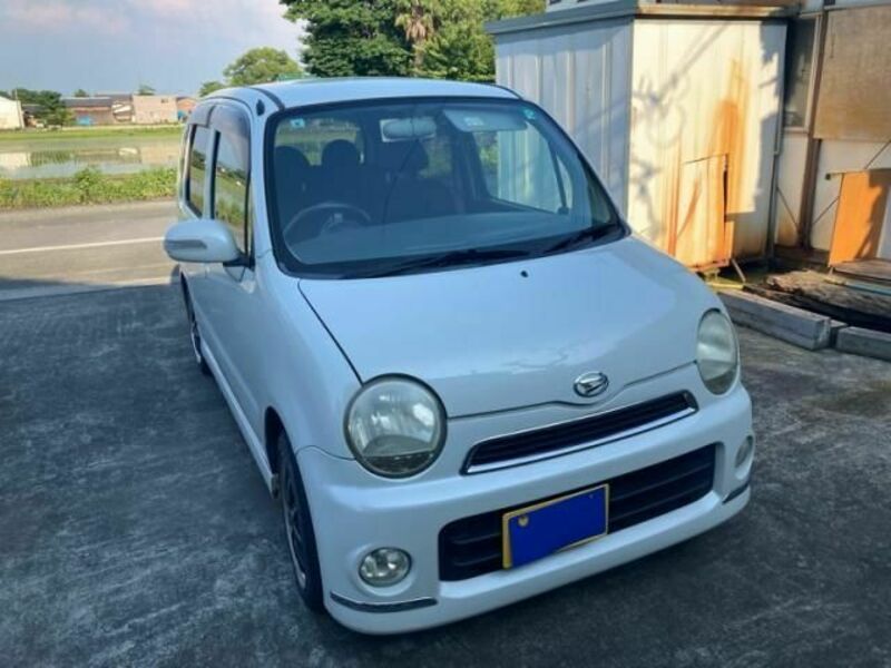DAIHATSU MOVE LATTE