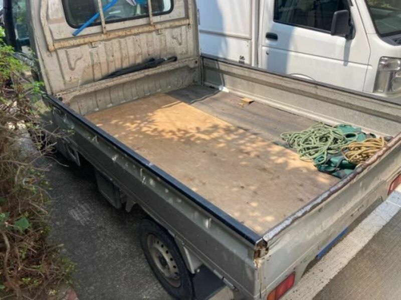 CARRY TRUCK