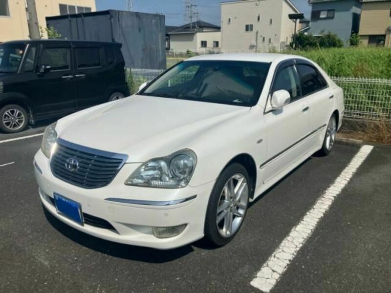 TOYOTA CROWN MAJESTA