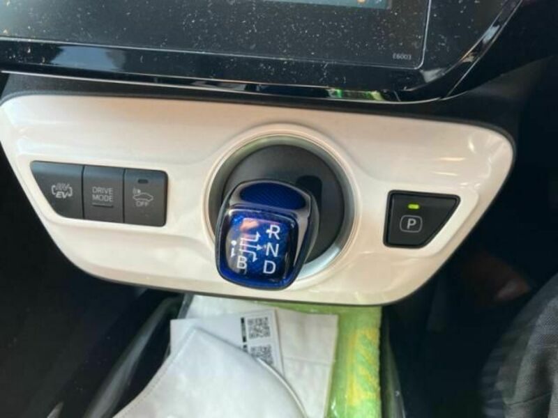 PRIUS PHV