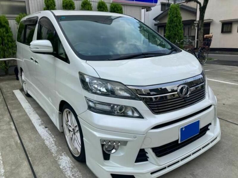 TOYOTA VELLFIRE