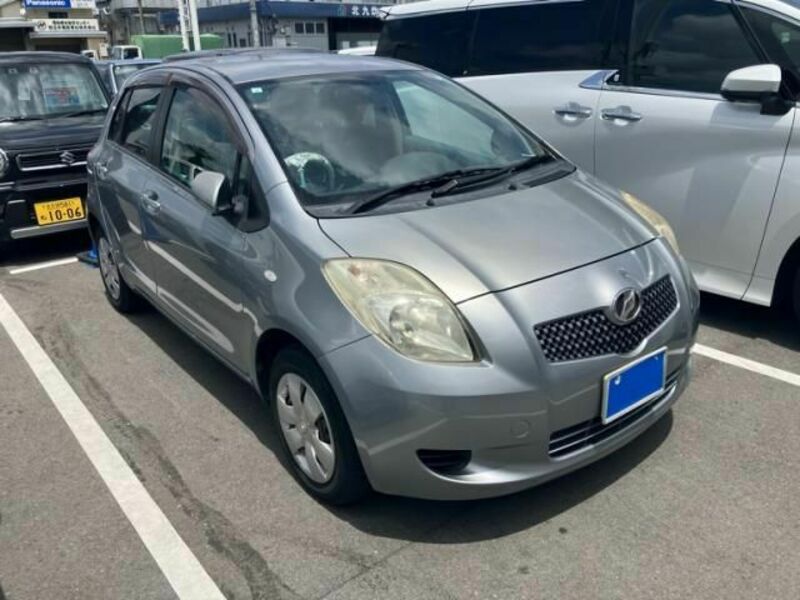 TOYOTA VITZ