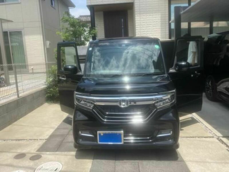 HONDA N BOX CUSTOM