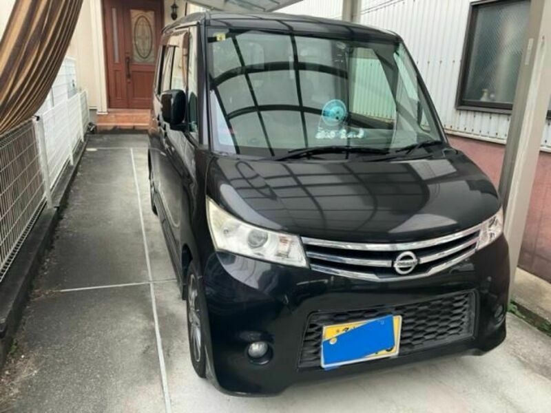 NISSAN ROOX