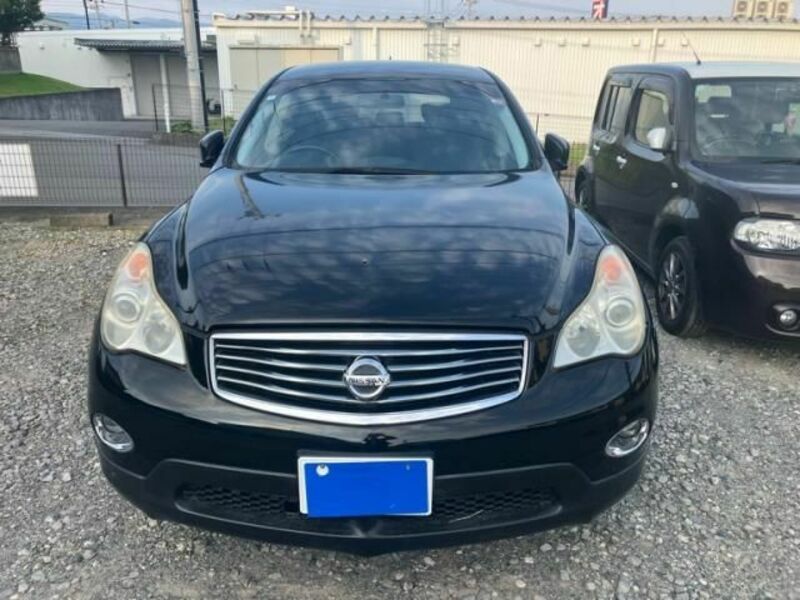 NISSAN SKYLINE CROSSOVER