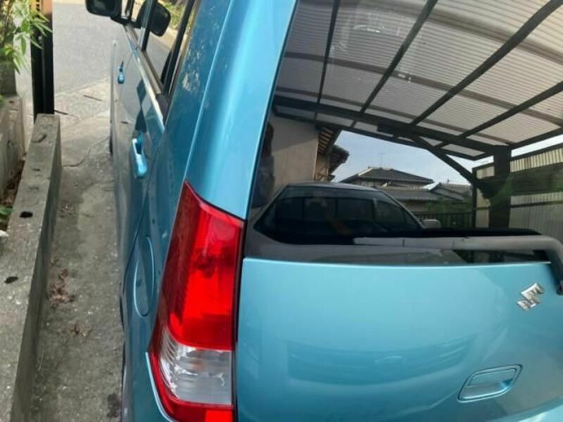WAGON R
