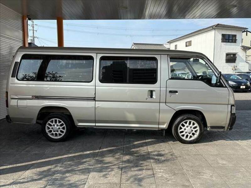 CARAVAN VAN