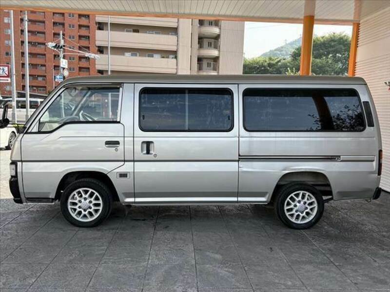 CARAVAN VAN
