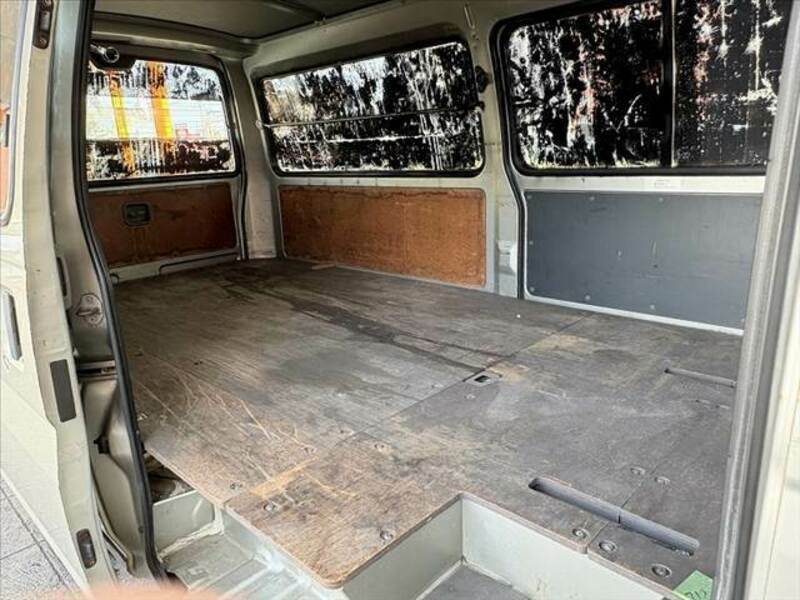 CARAVAN VAN